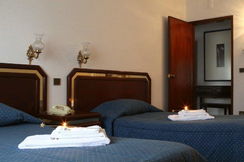 Hotel Turismo De Tabua Eksteriør bilde