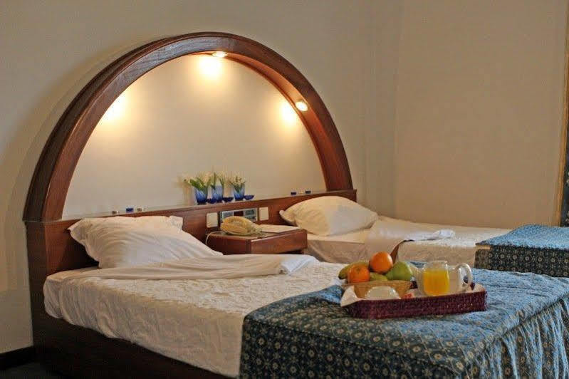Hotel Turismo De Tabua Eksteriør bilde